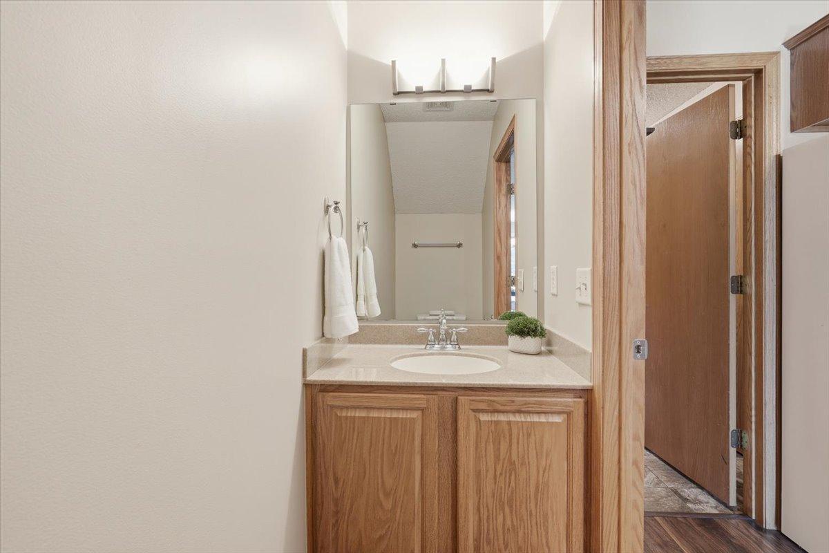 Main Level 1/2 Bath