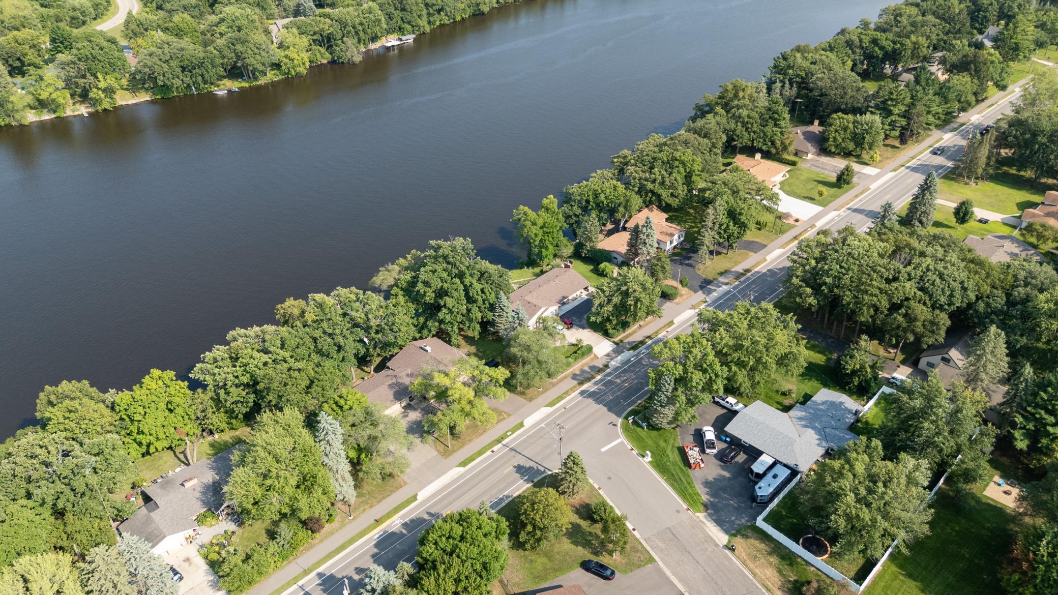 904 Riverside Ave - Sartell-01.jpg