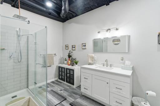 20811 Ocean Road, Janesville, MN 56048