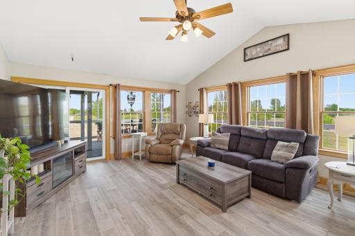 20811 Ocean Road, Janesville, MN 56048