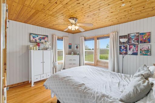 20811 Ocean Road, Janesville, MN 56048