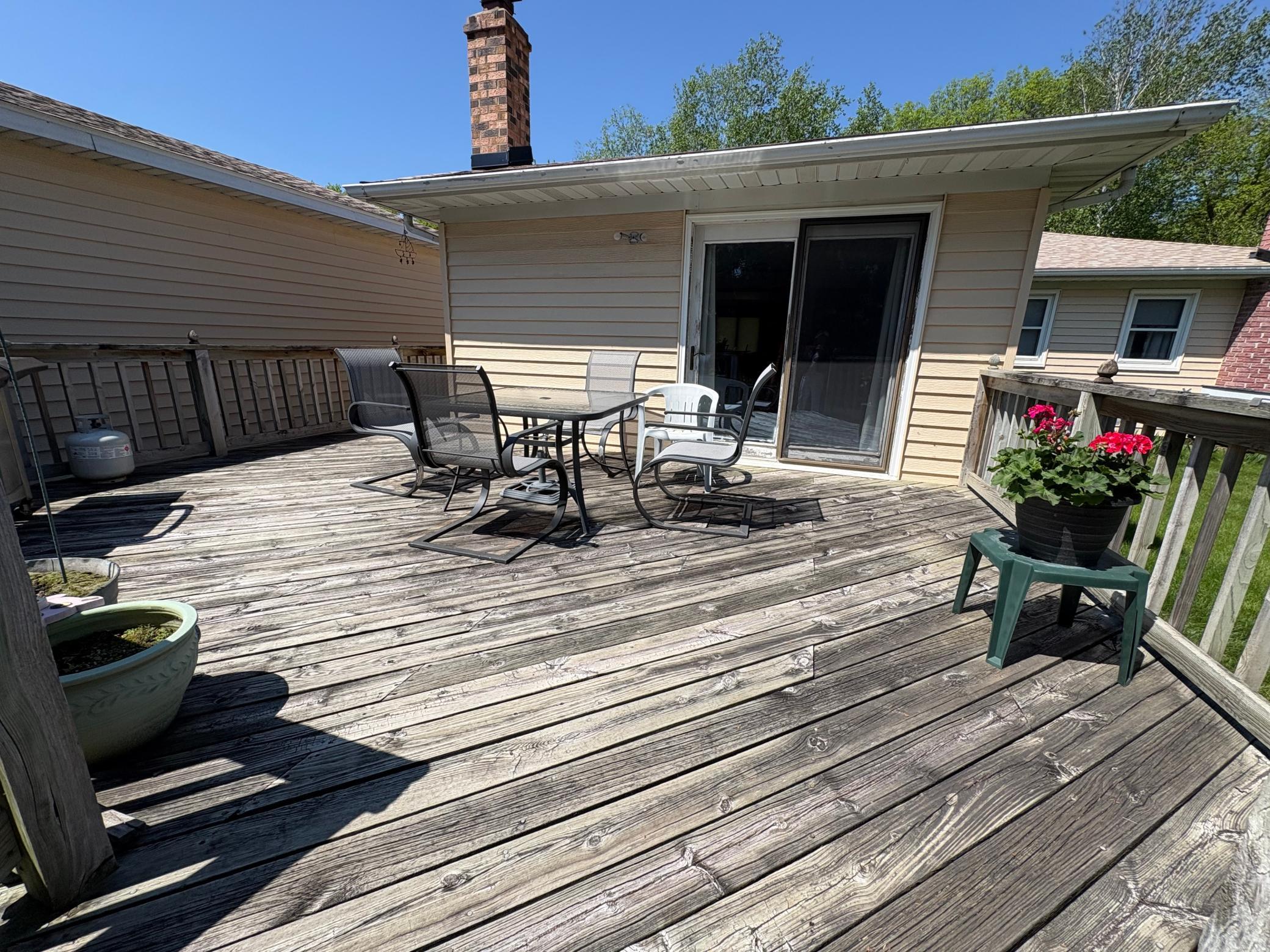 Large Back Deck