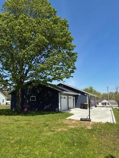 916 E Main Street, Caledonia, MN 55921
