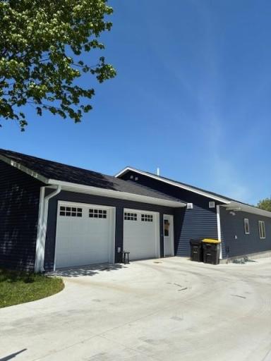 916 E Main Street, Caledonia, MN 55921