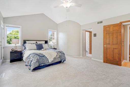 8141 Maplewood Terrace, Chanhassen, MN 55317