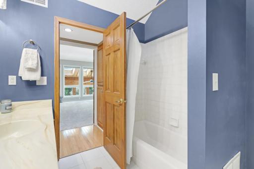 8141 Maplewood Terrace, Chanhassen, MN 55317