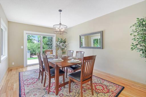 8141 Maplewood Terrace, Chanhassen, MN 55317