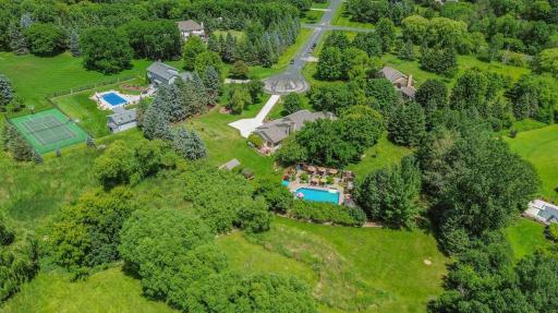 8141 Maplewood Terrace, Chanhassen, MN 55317
