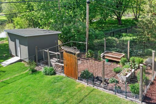 2101 Regent Avenue N, Minneapolis, MN 55422