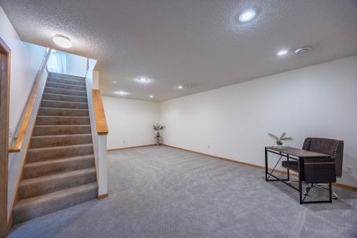 Open lower level family room with recessed lighting!