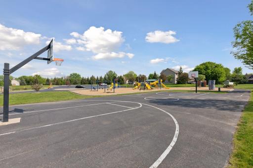 14537 Hunters Lane, Savage, MN 55378