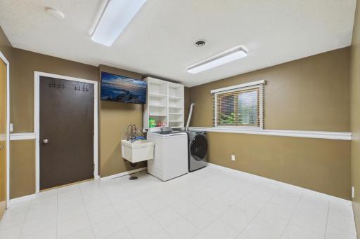 2208 Grimm Road, Chaska, MN 55318