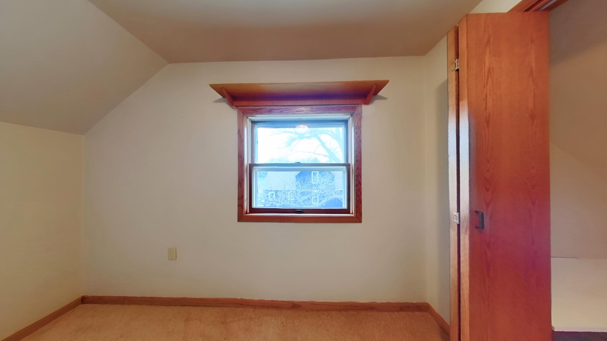Bedroom_2.jpeg