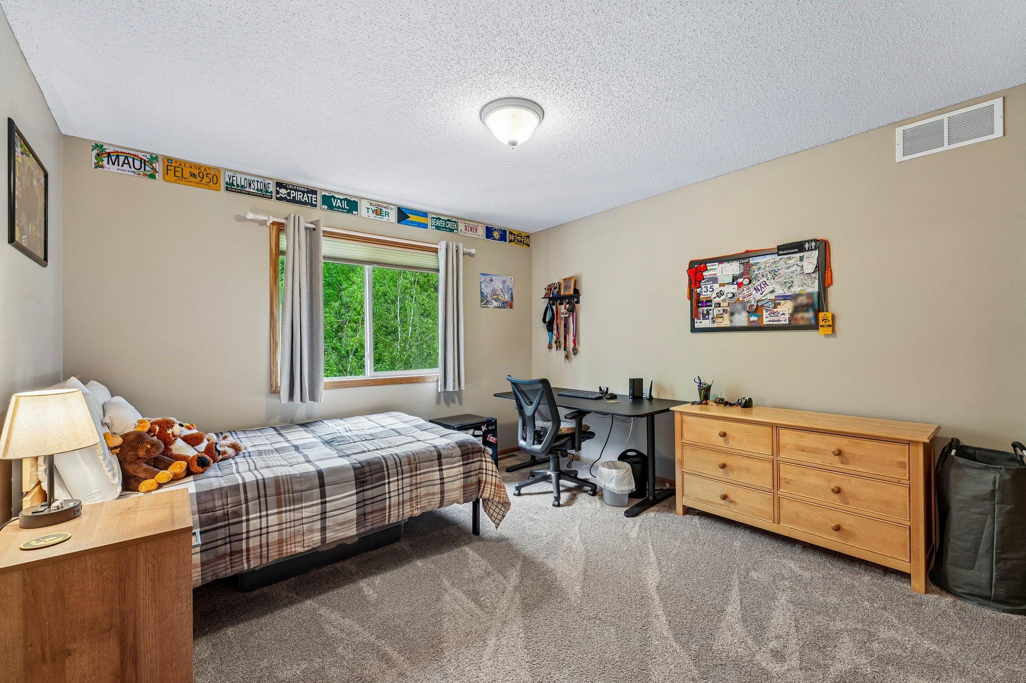 3rd bedroom upper level