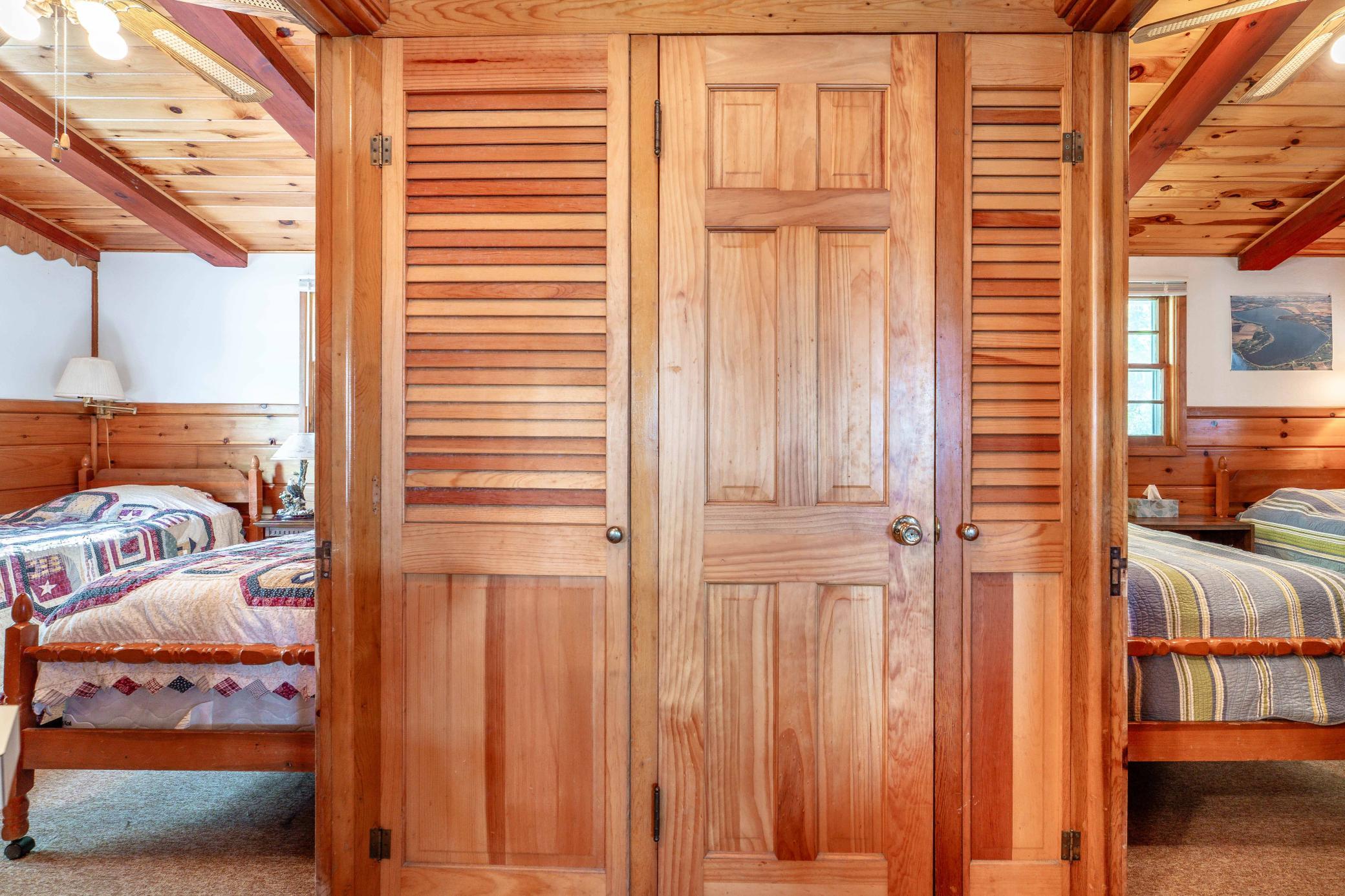 Door to full bath