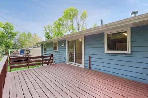 2460 Kewanee Way, Golden Valley, MN 55422