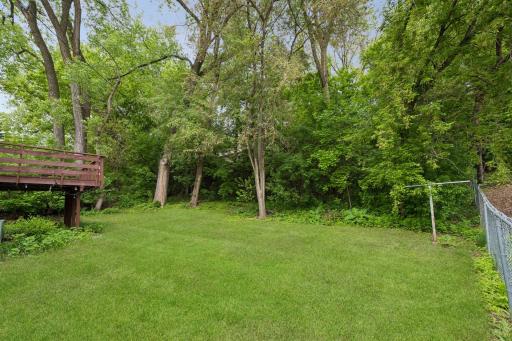 2460 Kewanee Way, Golden Valley, MN 55422