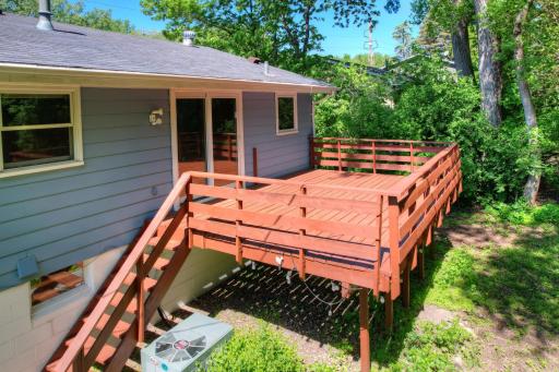 2460 Kewanee Way, Golden Valley, MN 55422