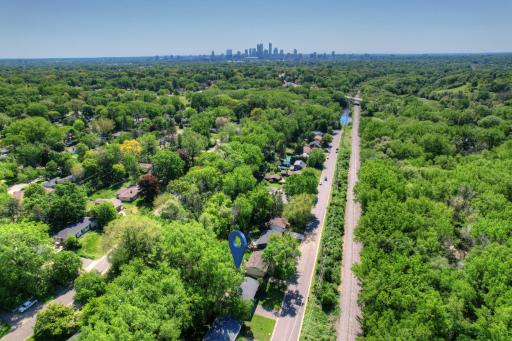 2460 Kewanee Way Looking Downtown Mpls.jpg