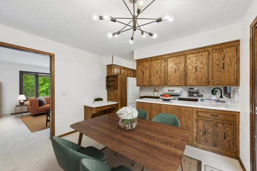 2460 Kewanee Way, Golden Valley, MN 55422