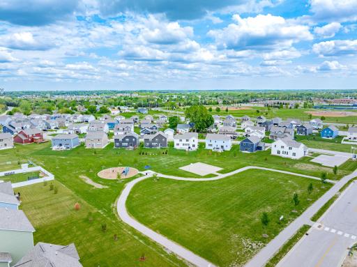 717 Winterberry Lane, Waconia, MN 55387