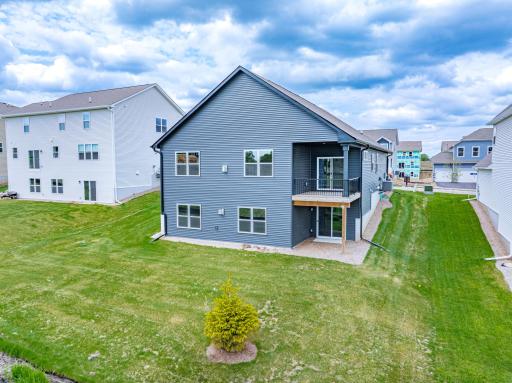 717 Winterberry Lane, Waconia, MN 55387