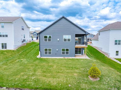717 Winterberry Lane, Waconia, MN 55387
