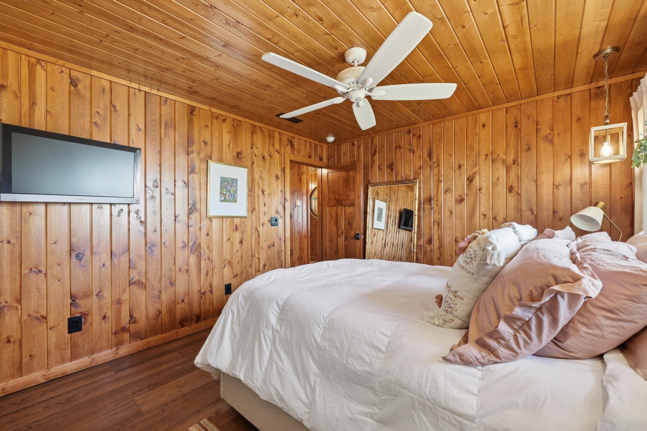 Primary Bedroom- Main Floor