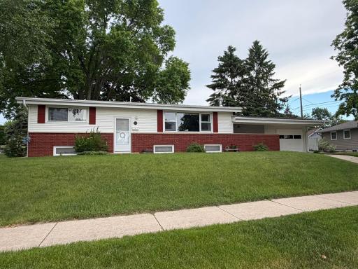 1611 Cascade Street NW, Rochester, MN 55901