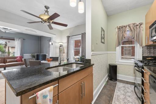 2881 Irving Avenue S, 102, Minneapolis, MN 55408