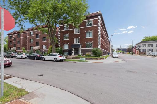 2881 Irving Avenue S, 102, Minneapolis, MN 55408