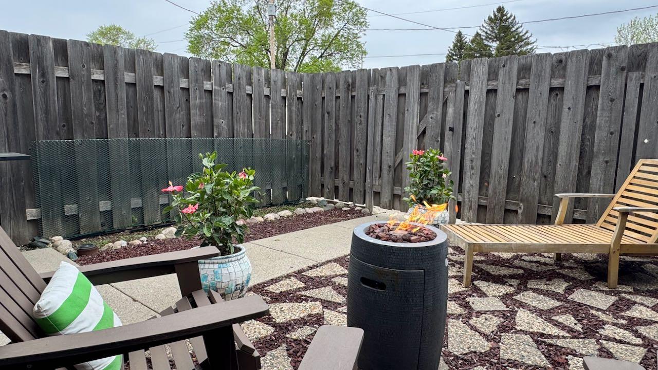 (36) Private Fenced Backyard.jpeg