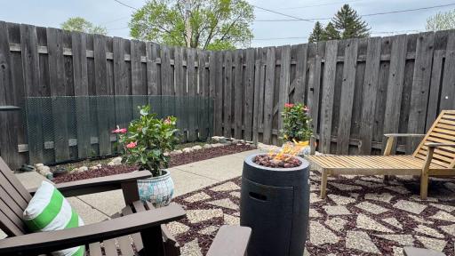 807 23rd Avenue S, Moorhead, MN 56560