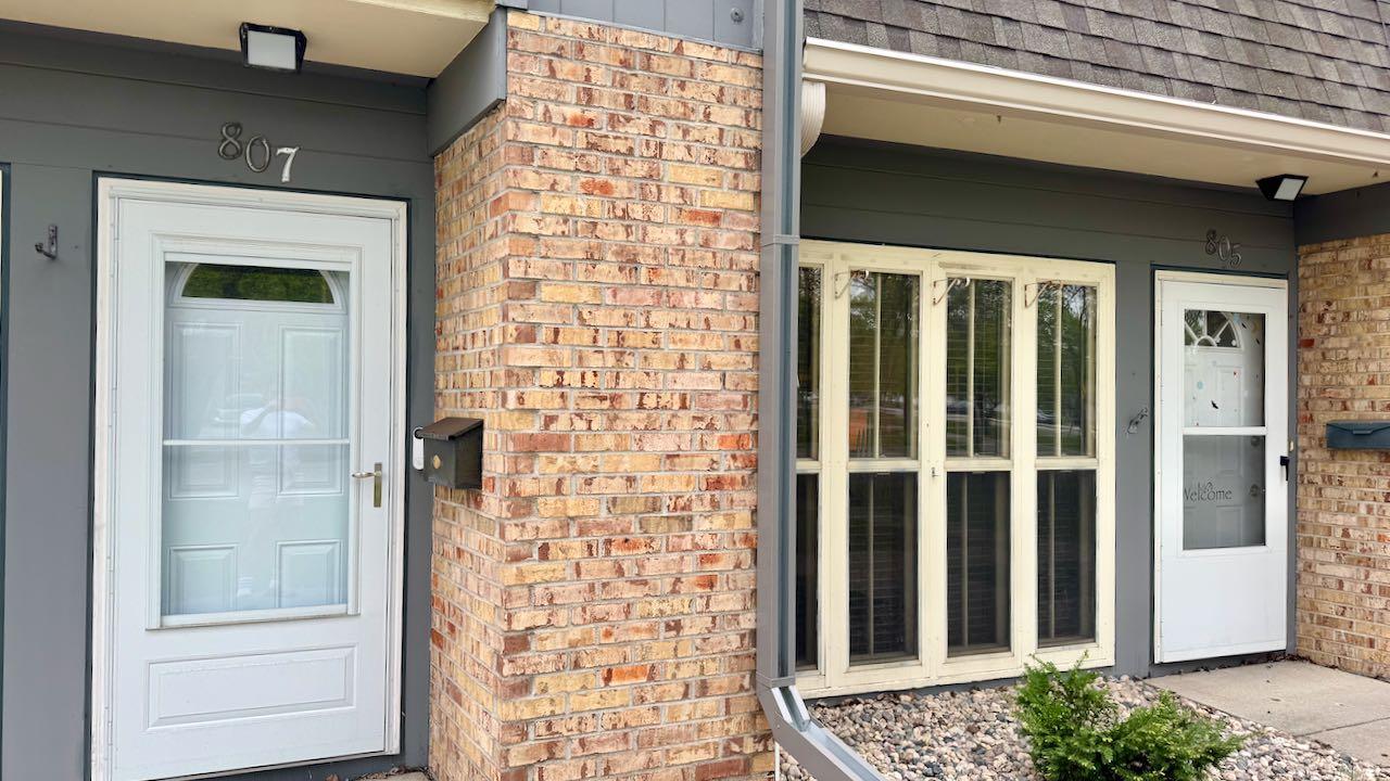 (39) Front of Home.jpeg