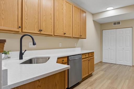 17232 Encina Path, 2705, Farmington, MN 55024