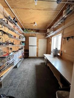 One storage room