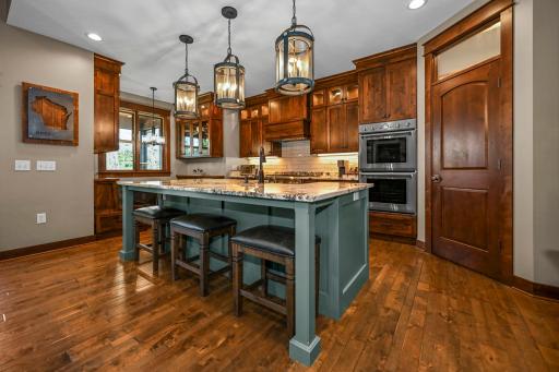 A kitchen designed for gathering & entertaining