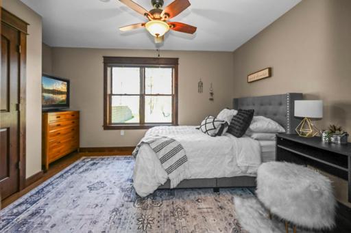 A cozy retreat for family & friends visiting the lake