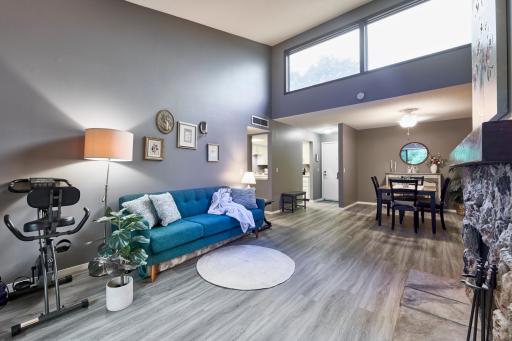 5140 W 102nd Street, 304, Minneapolis, MN 55437