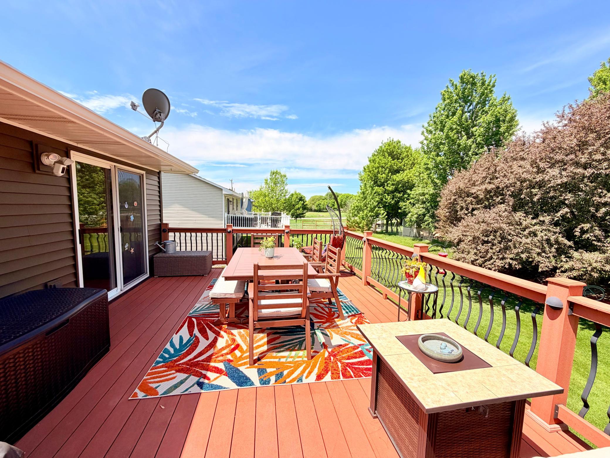 Lots of room on this deck!