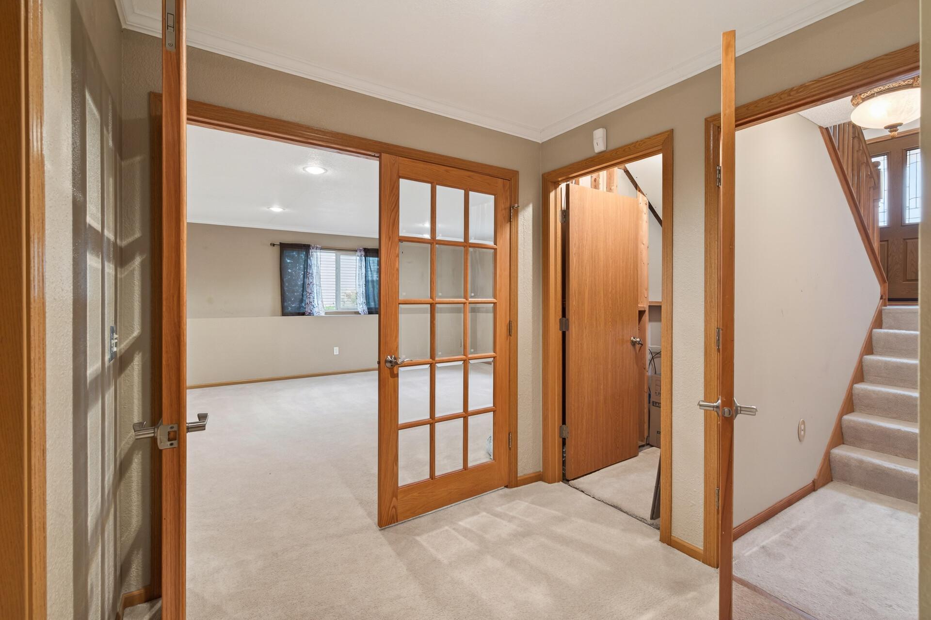 42_898_Harrison_Drive42_mls.jpg