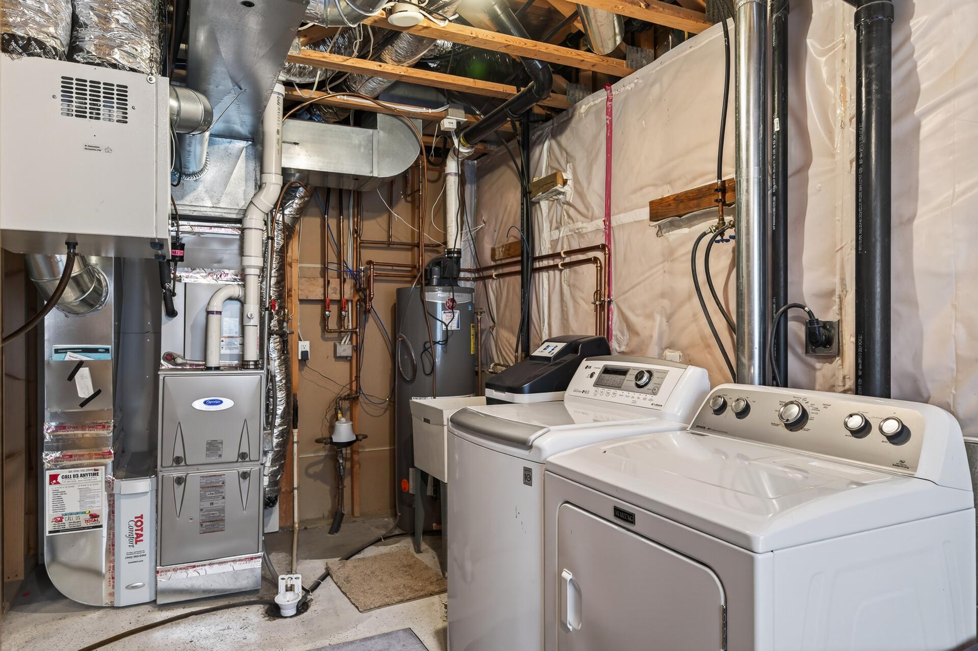 41_898_Harrison_Drive41_mls.jpg