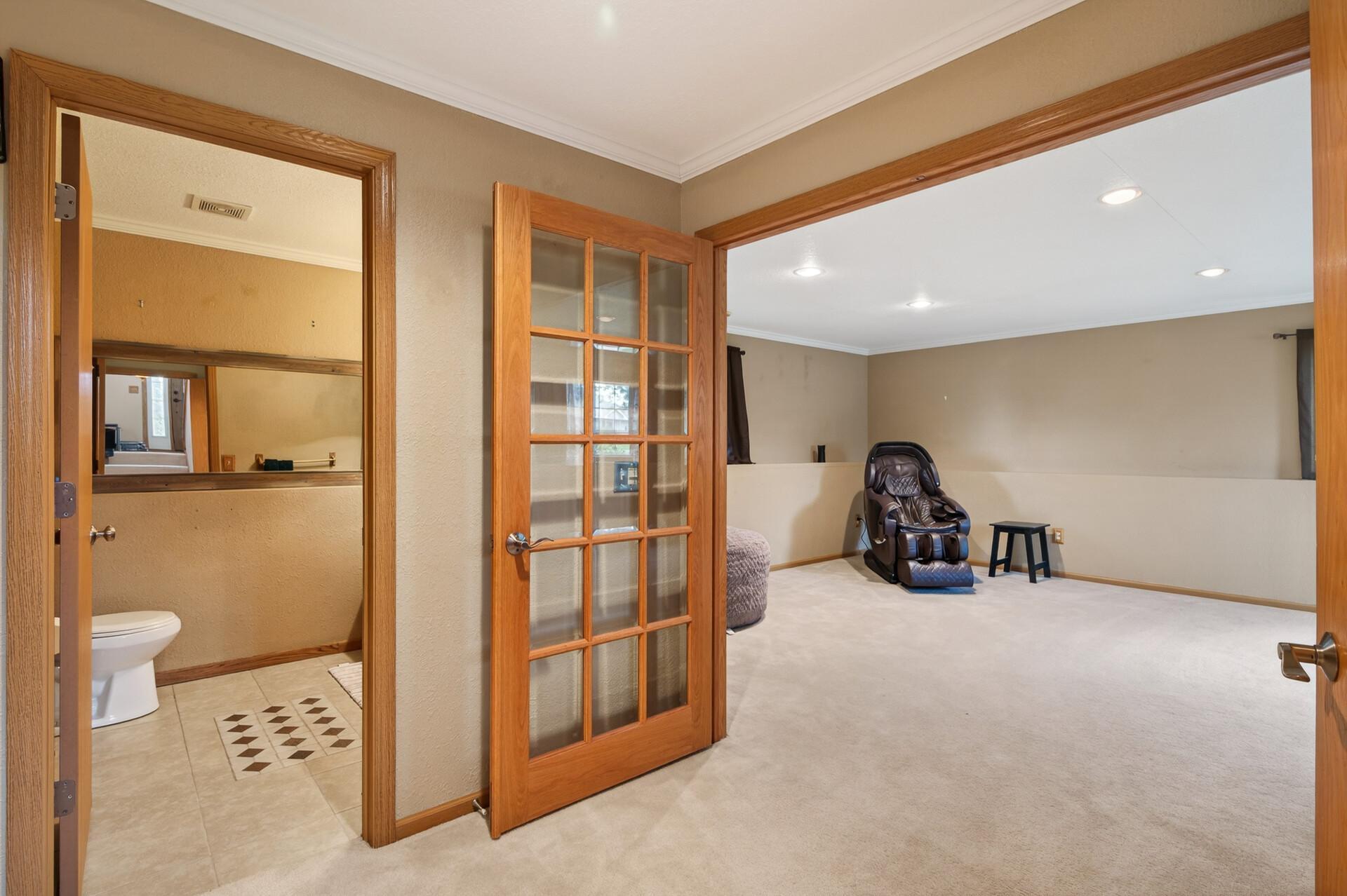 33_898_Harrison_Drive33_mls.jpg