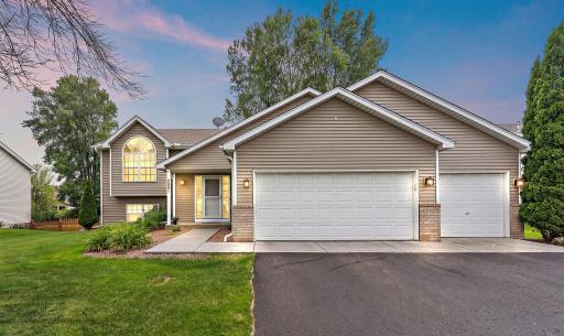 2891 Meadow Brook Drive, Saint Paul, MN 55125
