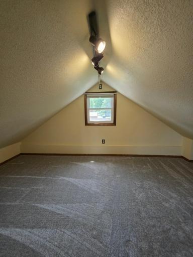 104 5th Street SW, Kasson, MN 55944