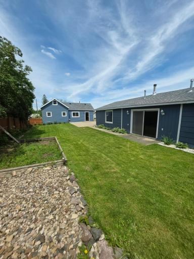 104 5th Street SW, Kasson, MN 55944