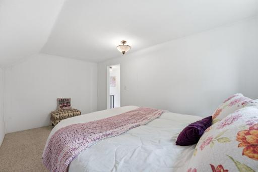 278 Chestnut Street NE, Mazeppa, MN 55956