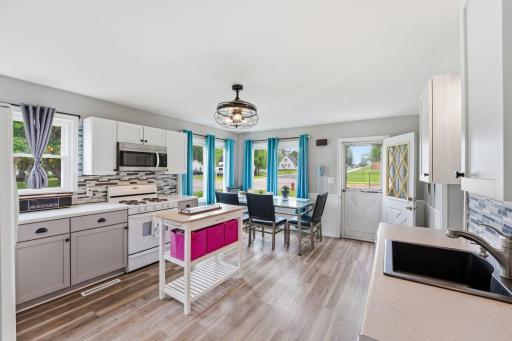 278 Chestnut Street NE, Mazeppa, MN 55956