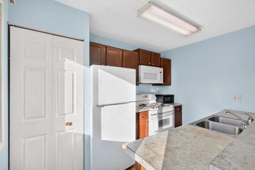 6335 84th Court N, Minneapolis, MN 55445
