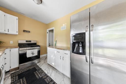 3318 Vincent Avenue N, Minneapolis, MN 55412